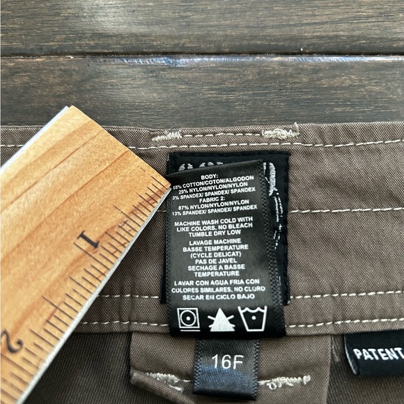 KUHL Pants Mens 38x30 Radio Outdoor Hiking Work Khaki - Picture 10 of 15